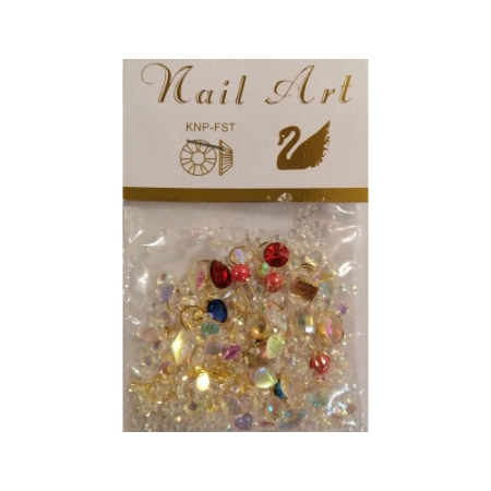 دیزاین ناخن هرلیچ مدل خاویار و نگینی