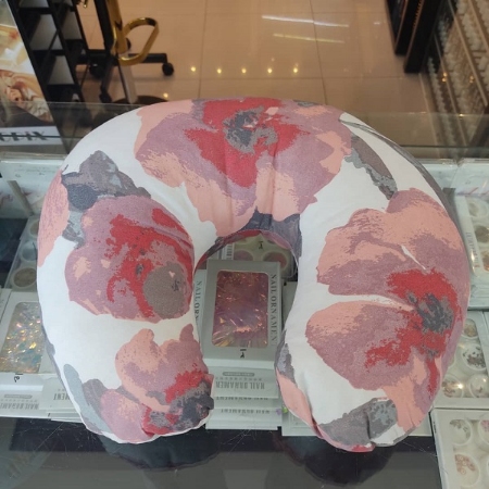 بالش دور گردنی 